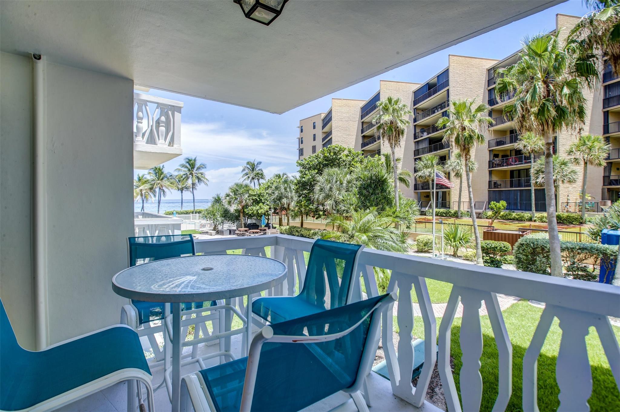 Hillsboro Windsor Condo - Residential