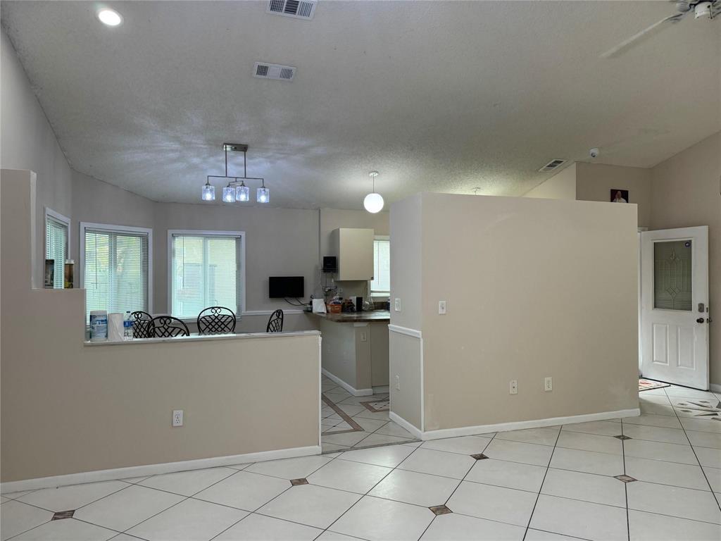 NORTH LAUDERDALE DIVISION - Residential Lease