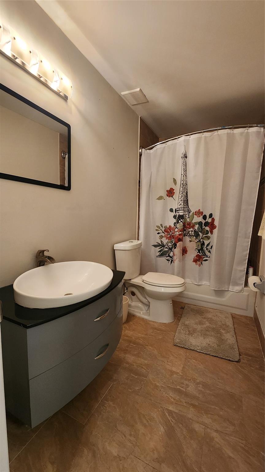 Pine Ridge 112-37 B - Residential