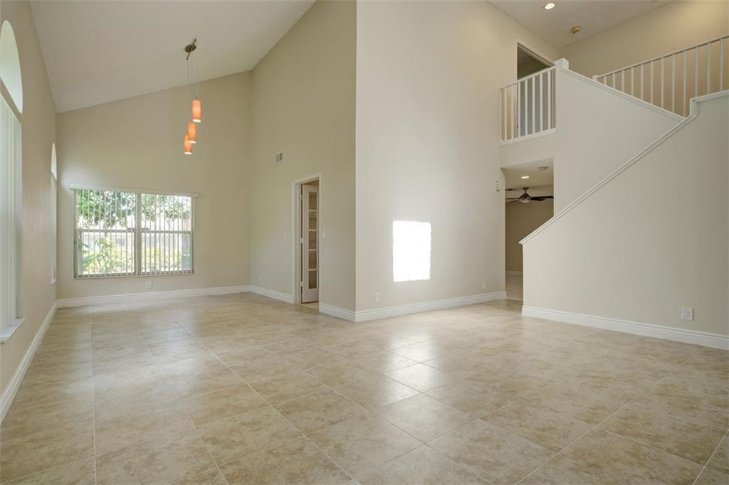 Pine Ridge 112-37 B - Residential
