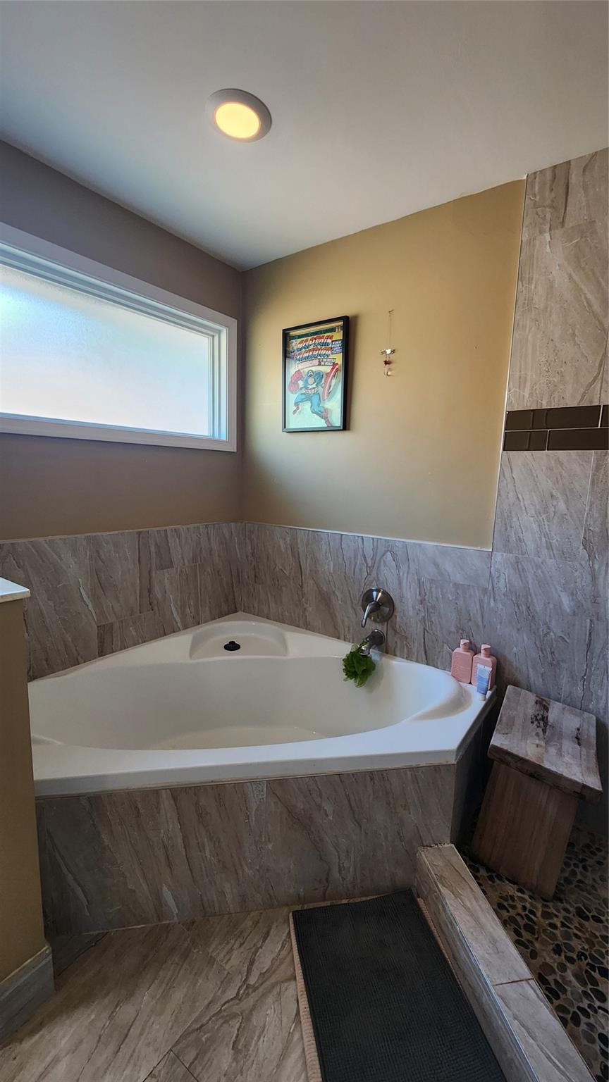 Pine Ridge 112-37 B - Residential