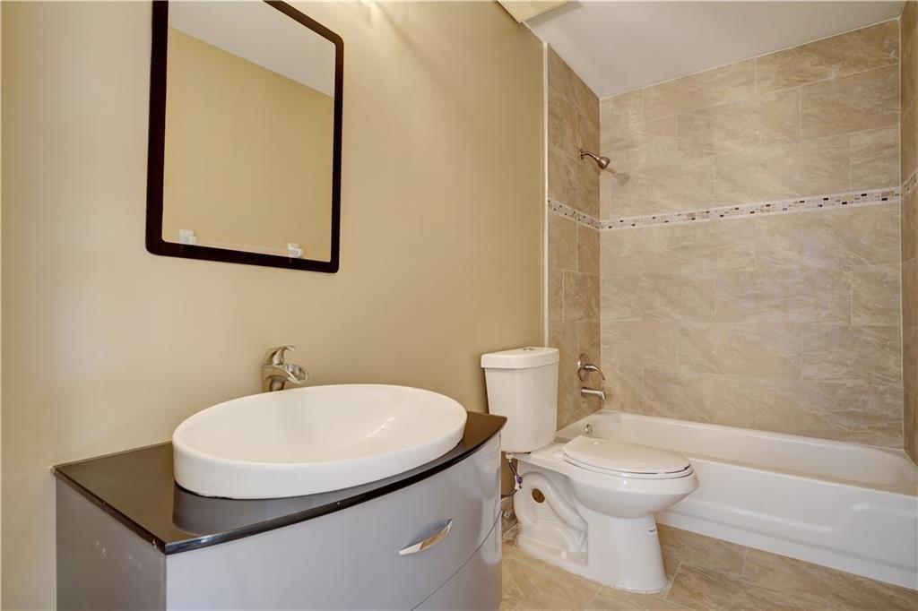 Pine Ridge 112-37 B - Residential