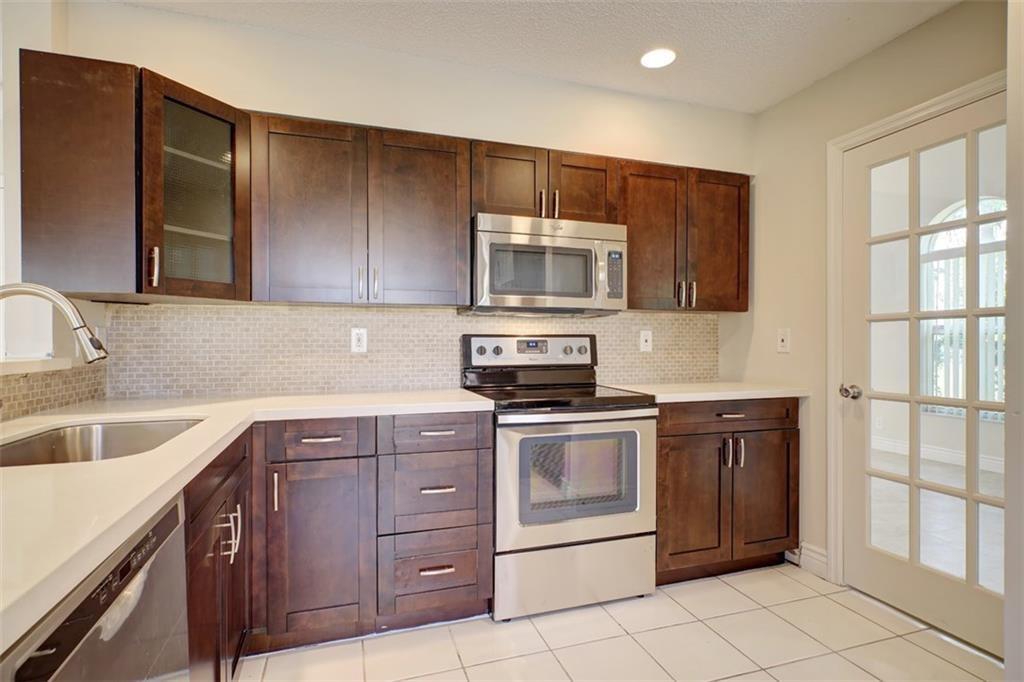 Pine Ridge 112-37 B - Residential
