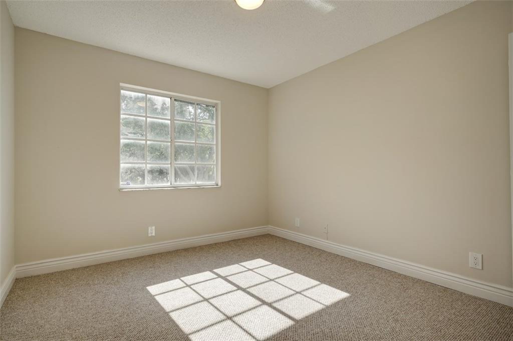 Pine Ridge 112-37 B - Residential