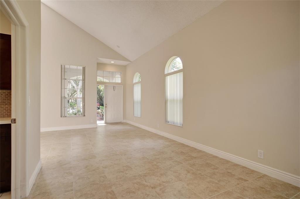 Pine Ridge 112-37 B - Residential