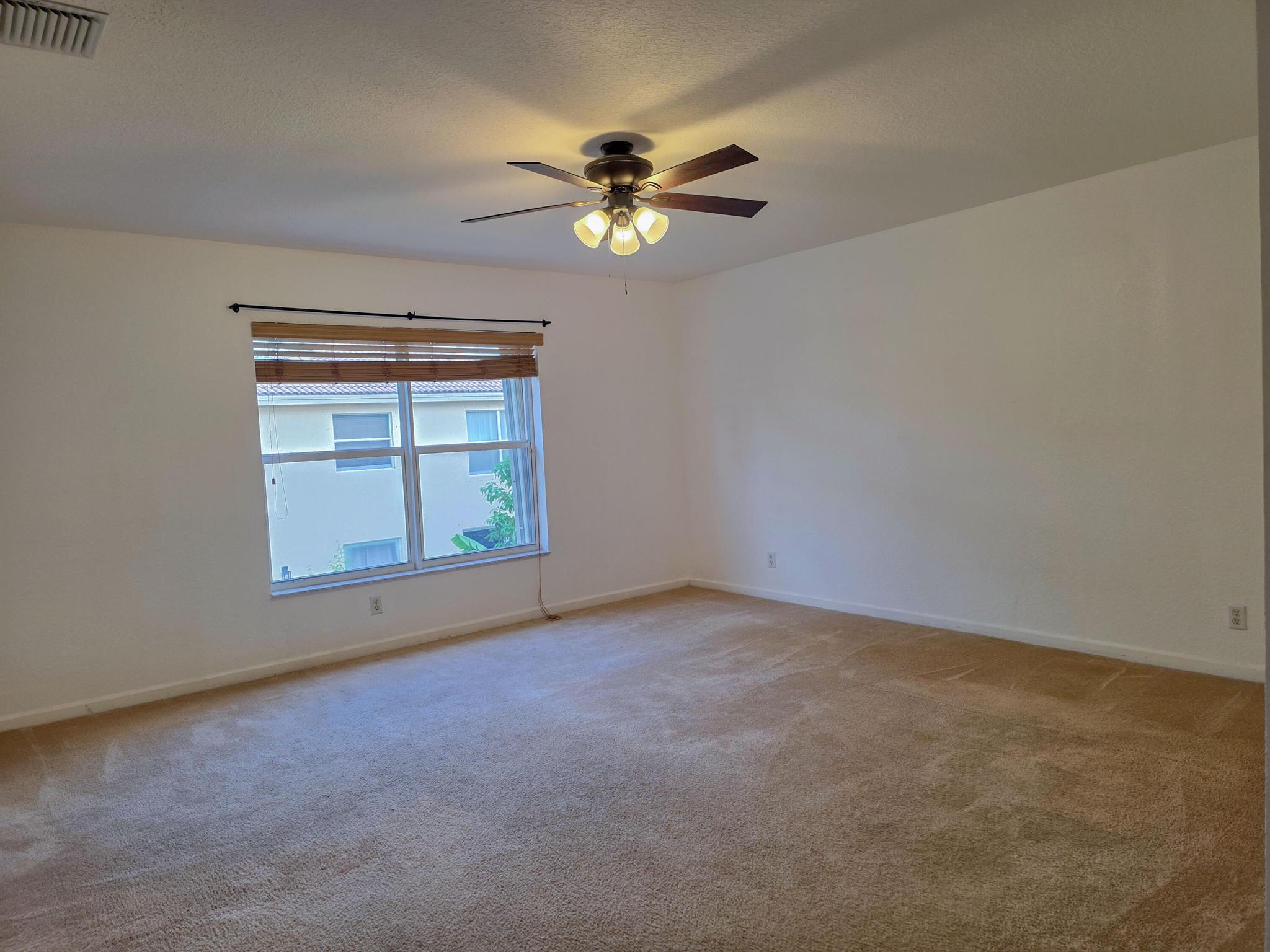 BRIGER PARS G, H AND J - Residential Lease