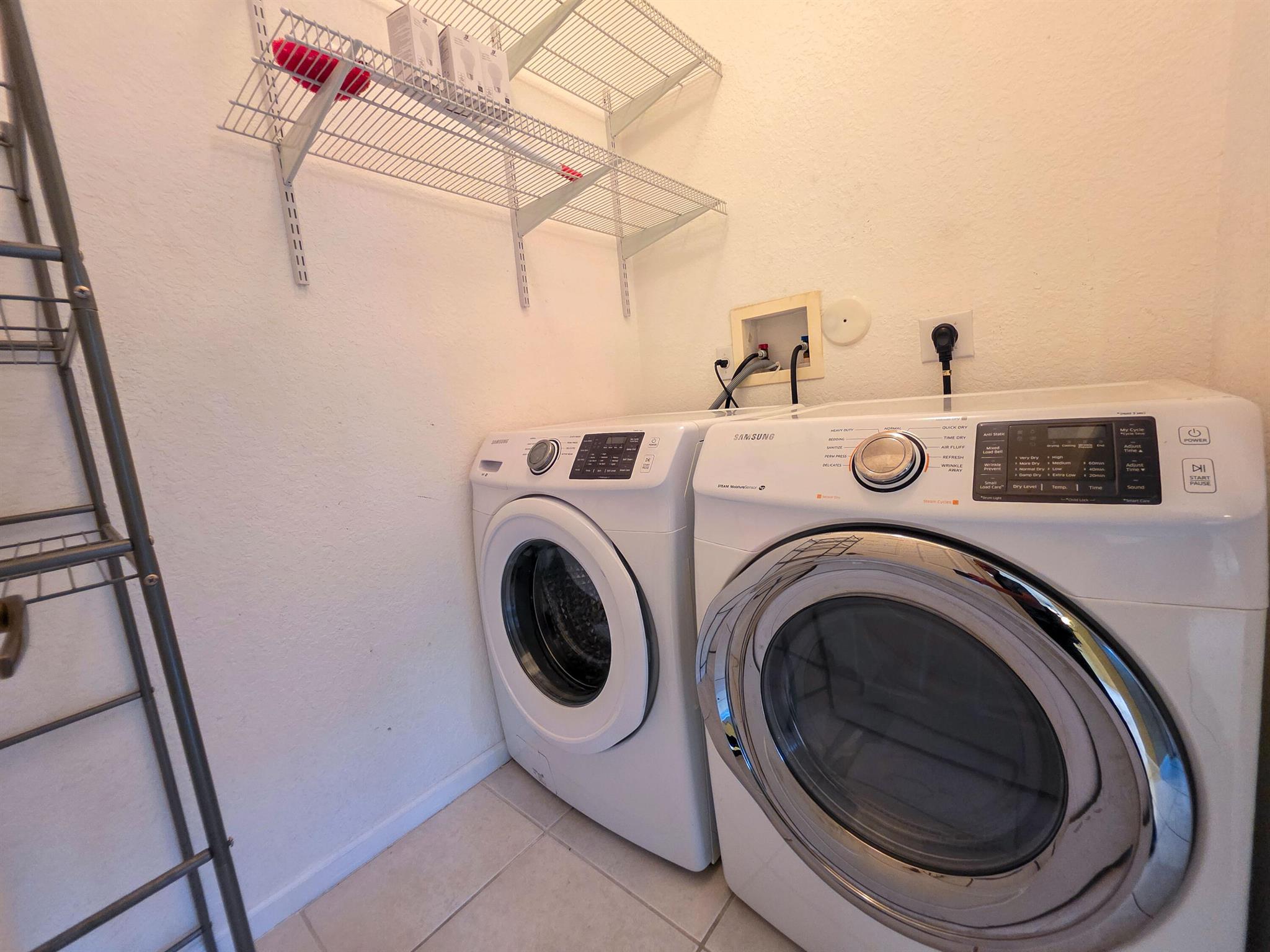 BRIGER PARS G, H AND J - Residential Lease