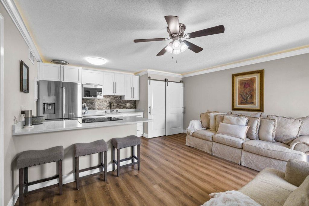 Photo of 647 Executive Center Drive #S101, West Palm Beach, FL 33401 (MLS # R10962901)