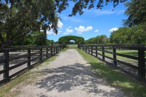 Acreage and Unrec - Residential