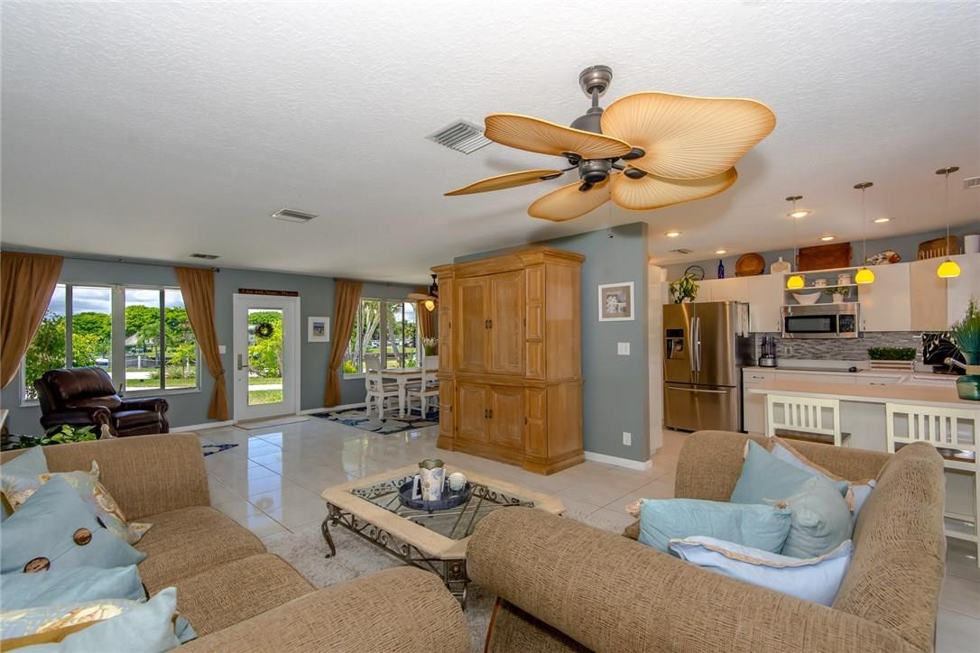 Twin Oaks 41-43 B - Residential
