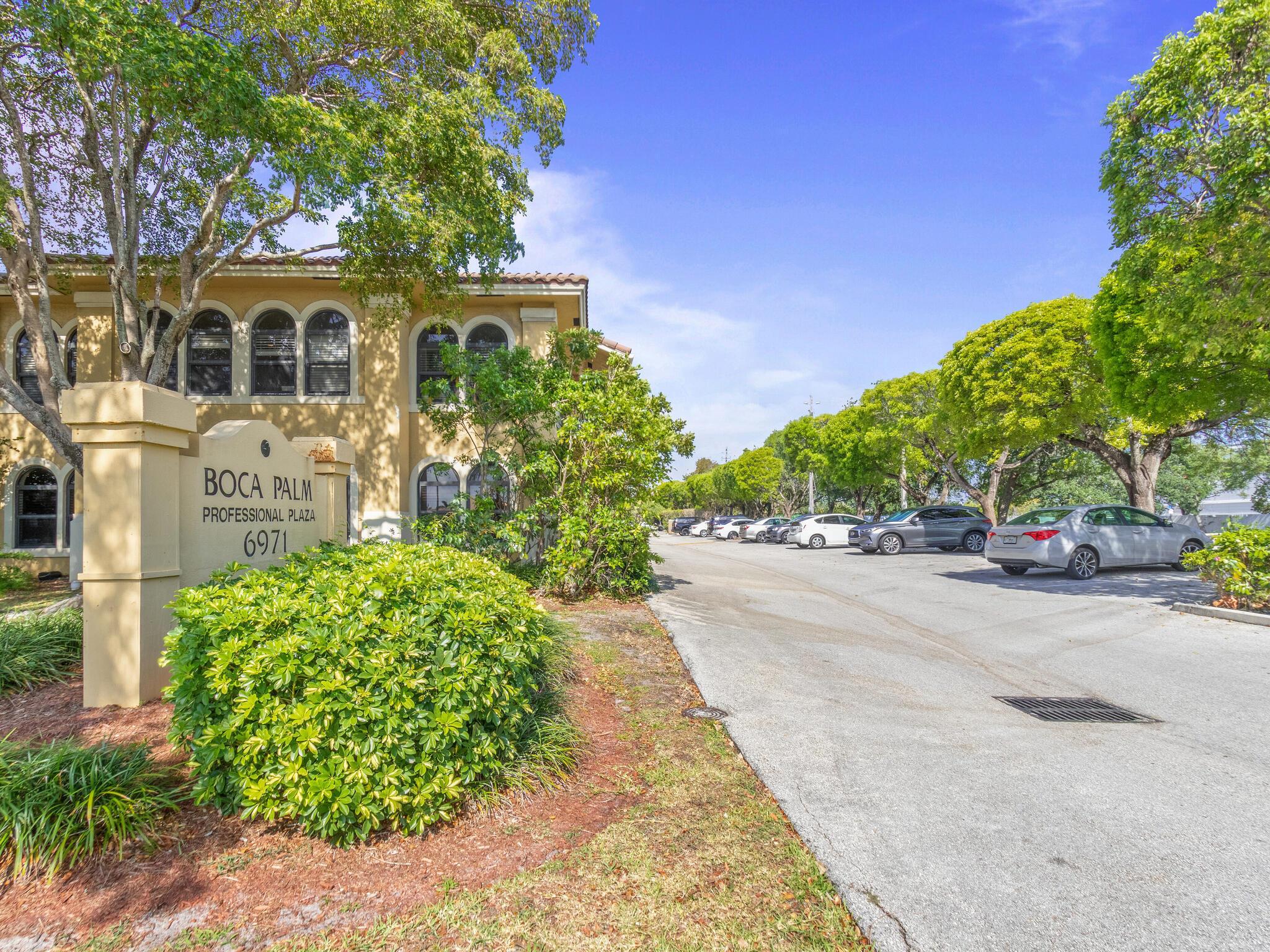 6971 N Federal Highway E200-E201