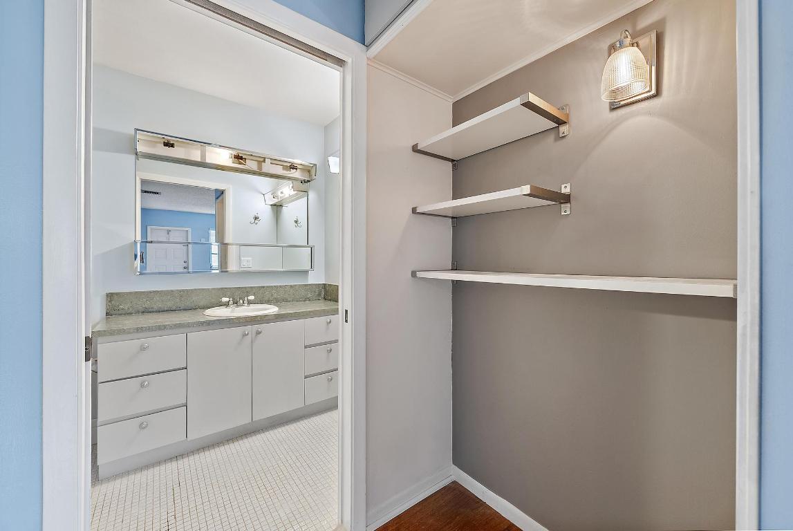 HIGH POINT OF DELRAY WEST CONDO SEC 3 - Residential