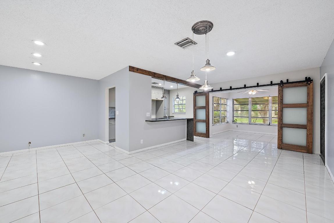 HIGH POINT OF DELRAY WEST CONDO SEC 3 - Residential