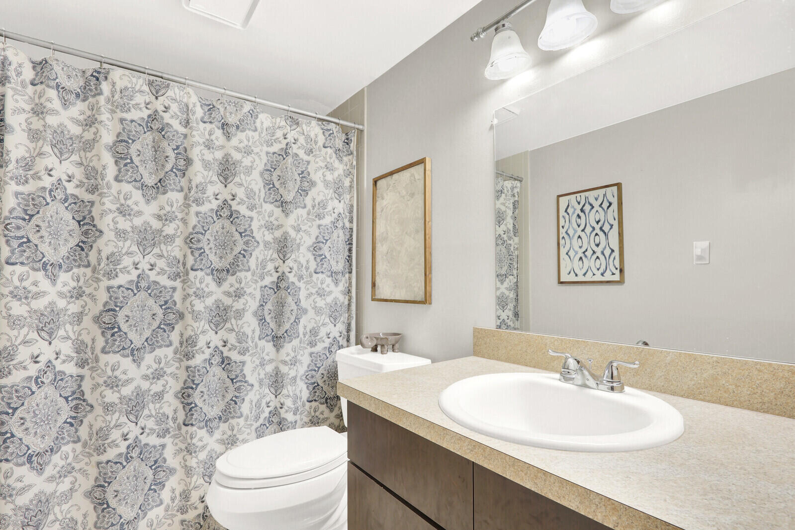 PARK SQUARE CONDO (AKA COUNTRY MEADOWS CONDO) - Residential