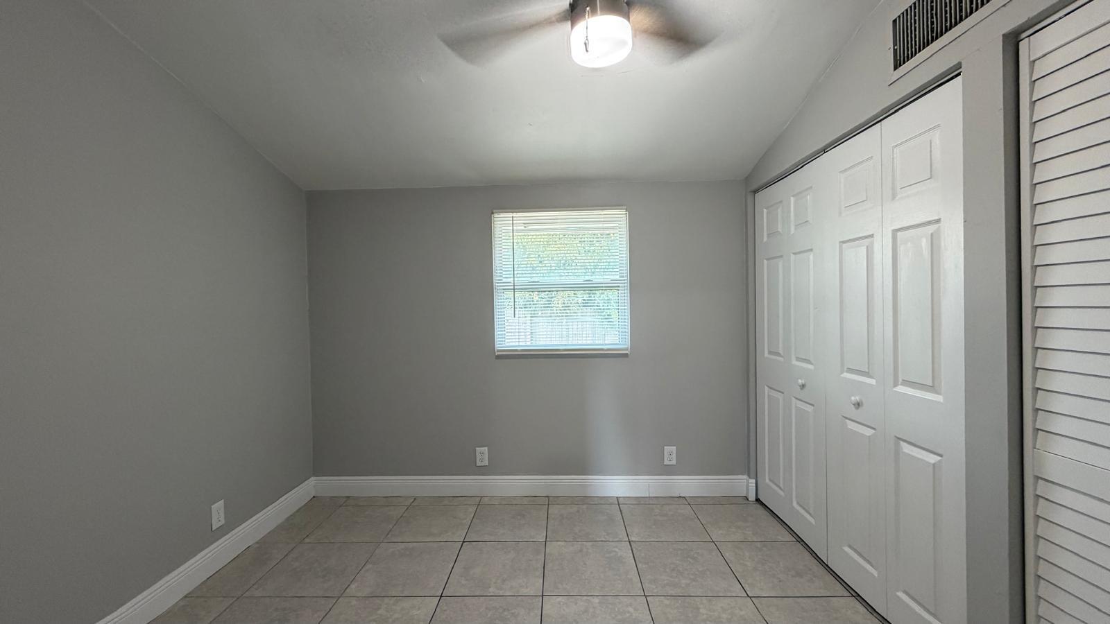 SEMINOLE MANOR 2 - Residential