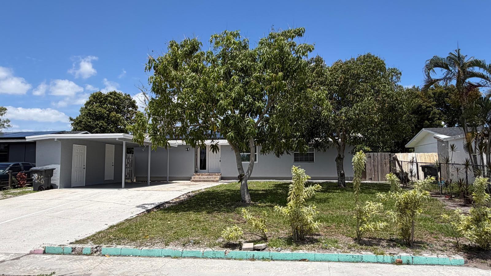 SEMINOLE MANOR 2 - Residential