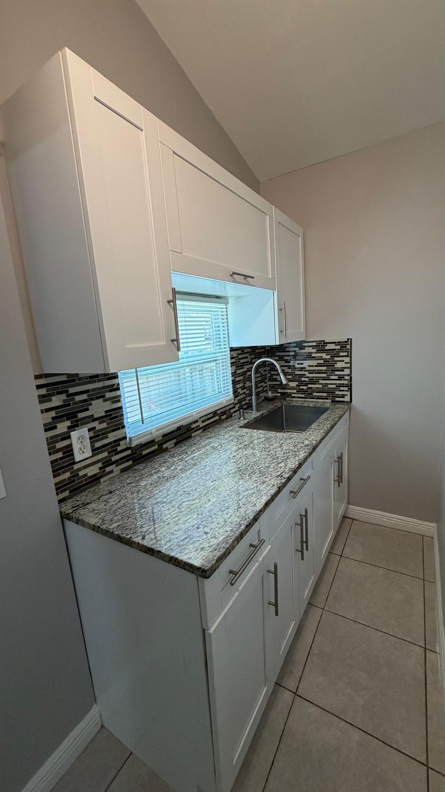 SEMINOLE MANOR 2 - Residential