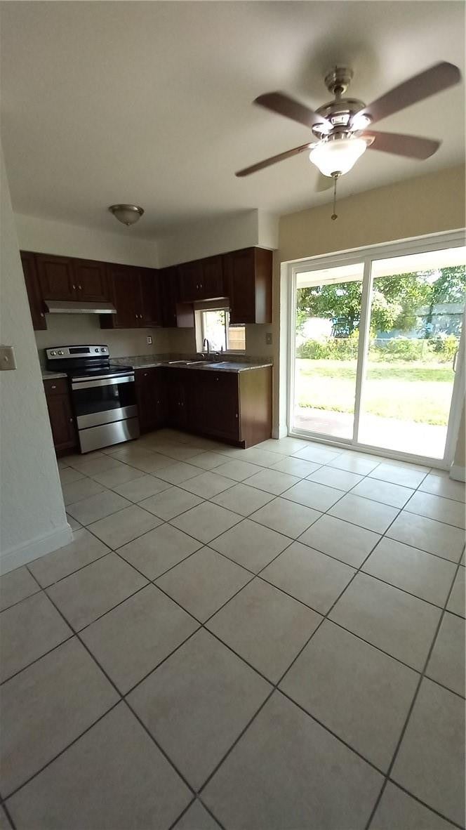Photo of 330 NW 38th Street, Deerfield Beach, FL 33064 (MLS # B26043387)