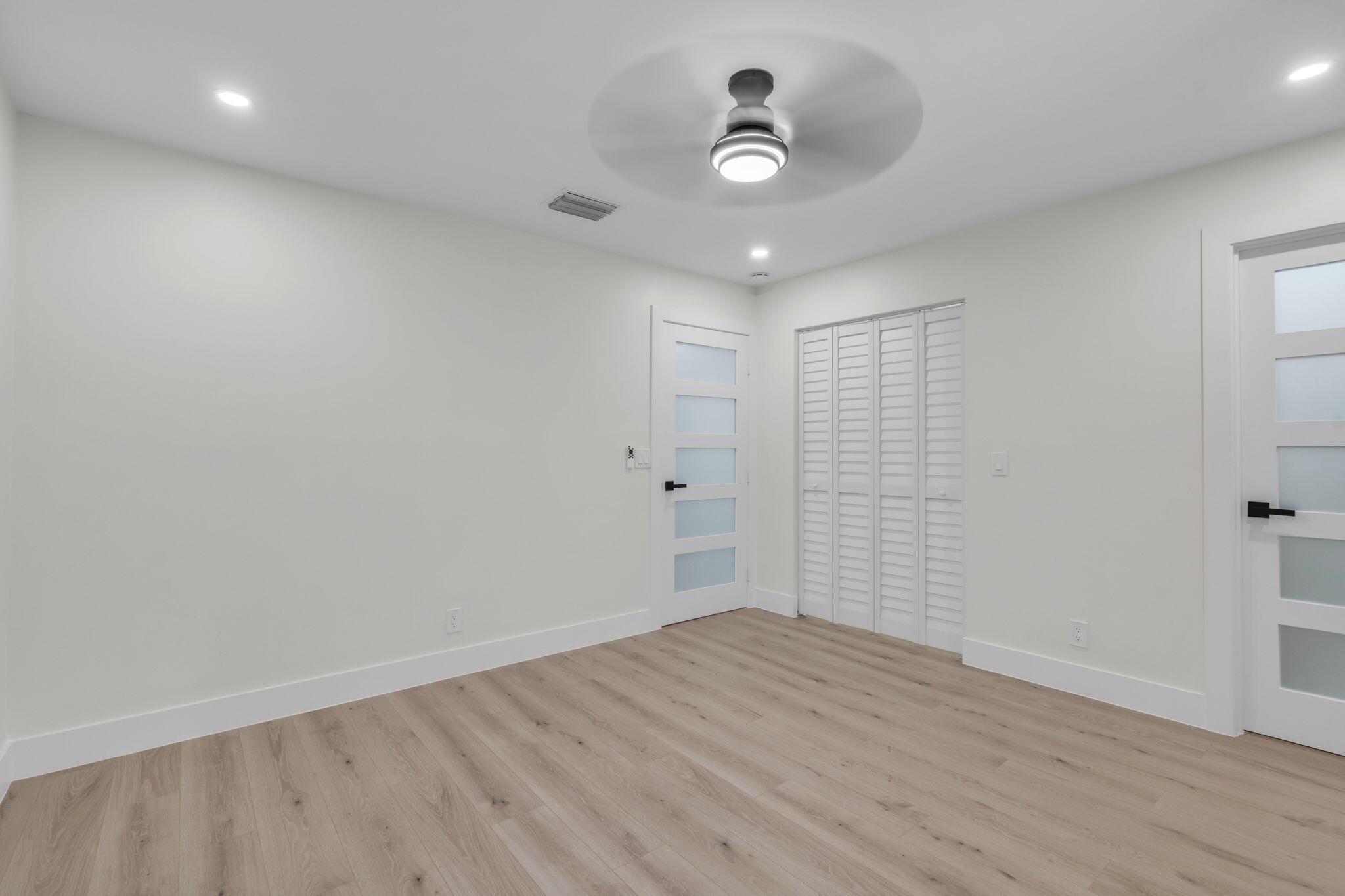 LOXAHATCHEE GROVES IN - Residential