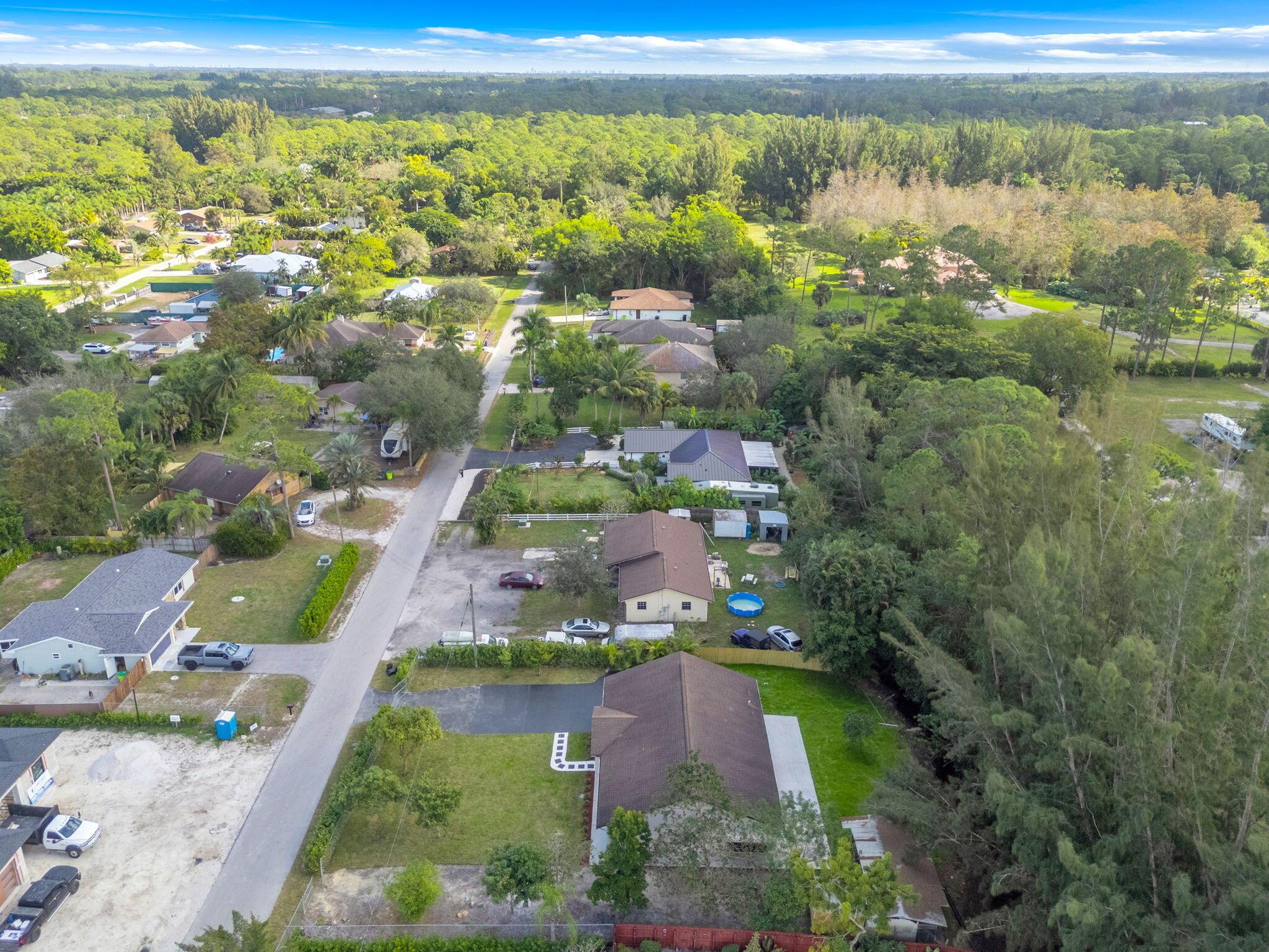 LOXAHATCHEE GROVES IN - Residential