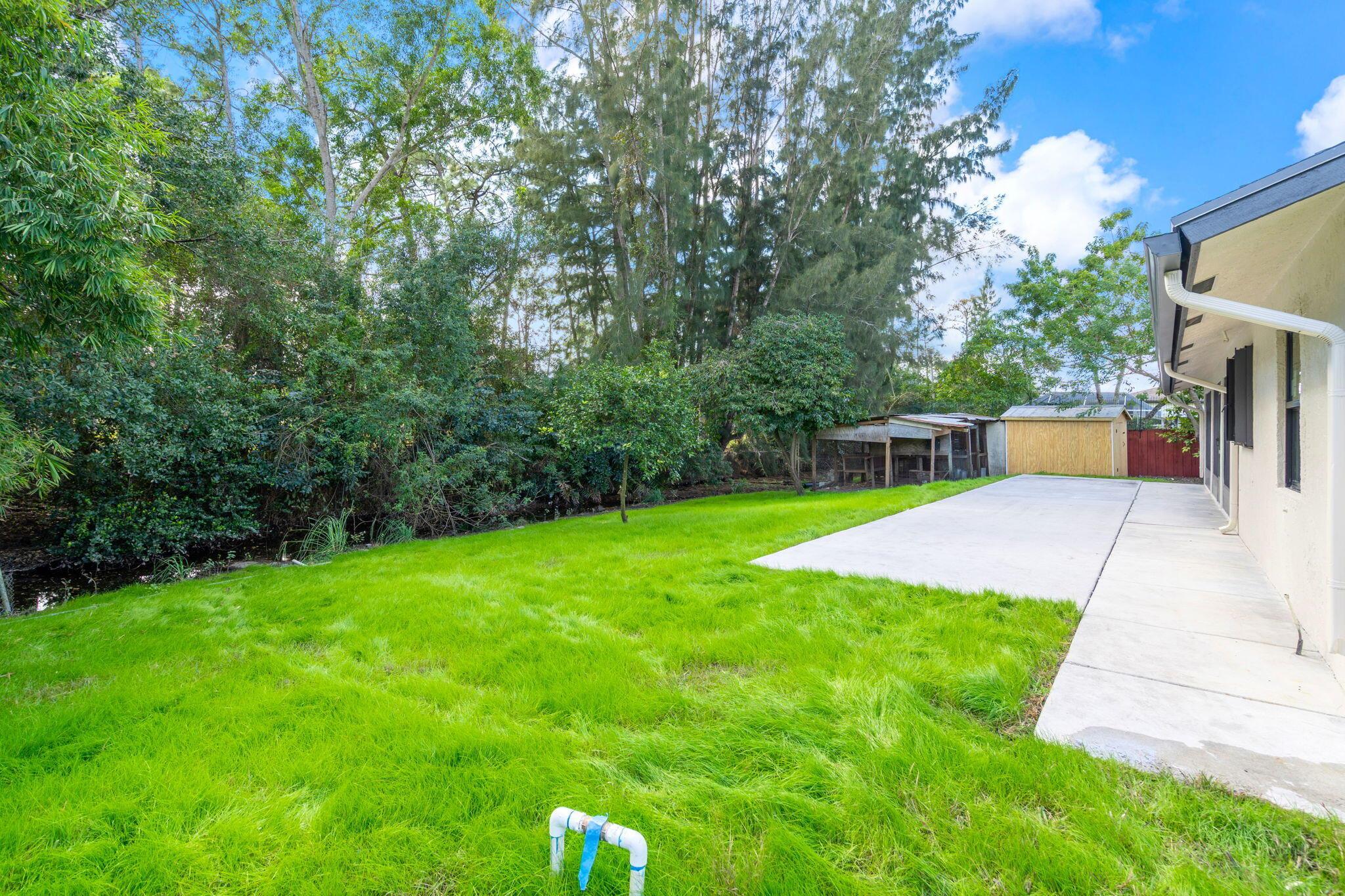 LOXAHATCHEE GROVES IN - Residential