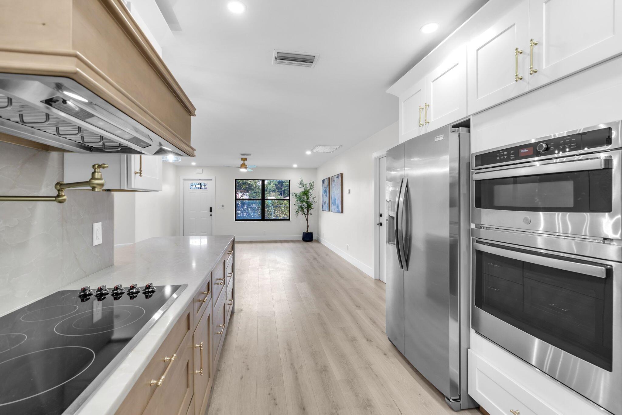 LOXAHATCHEE GROVES IN - Residential