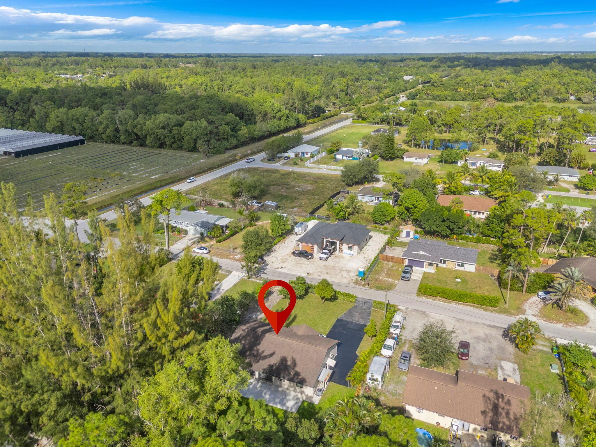 LOXAHATCHEE GROVES IN - Residential