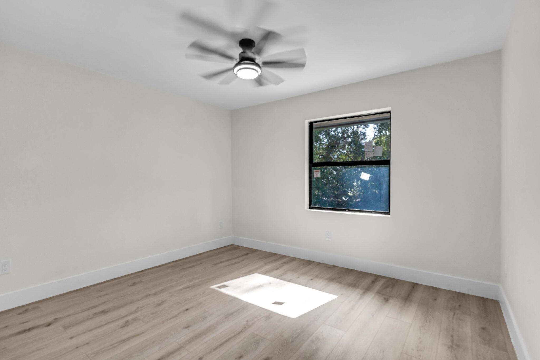 LOXAHATCHEE GROVES IN - Residential