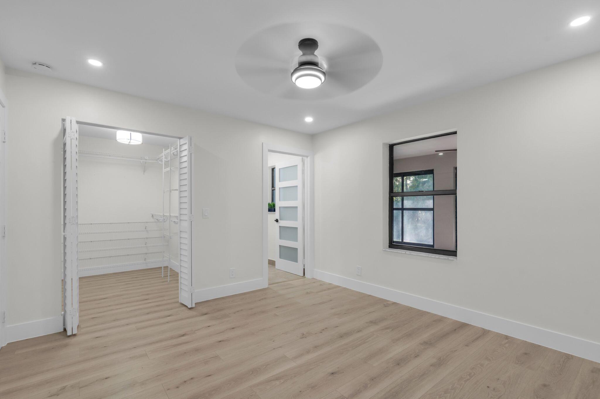 LOXAHATCHEE GROVES IN - Residential