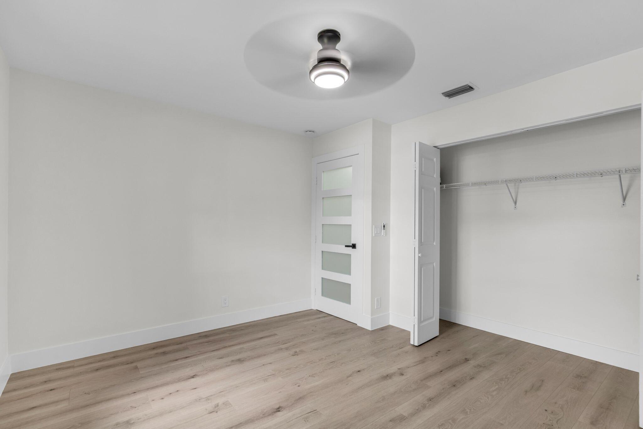 LOXAHATCHEE GROVES IN - Residential