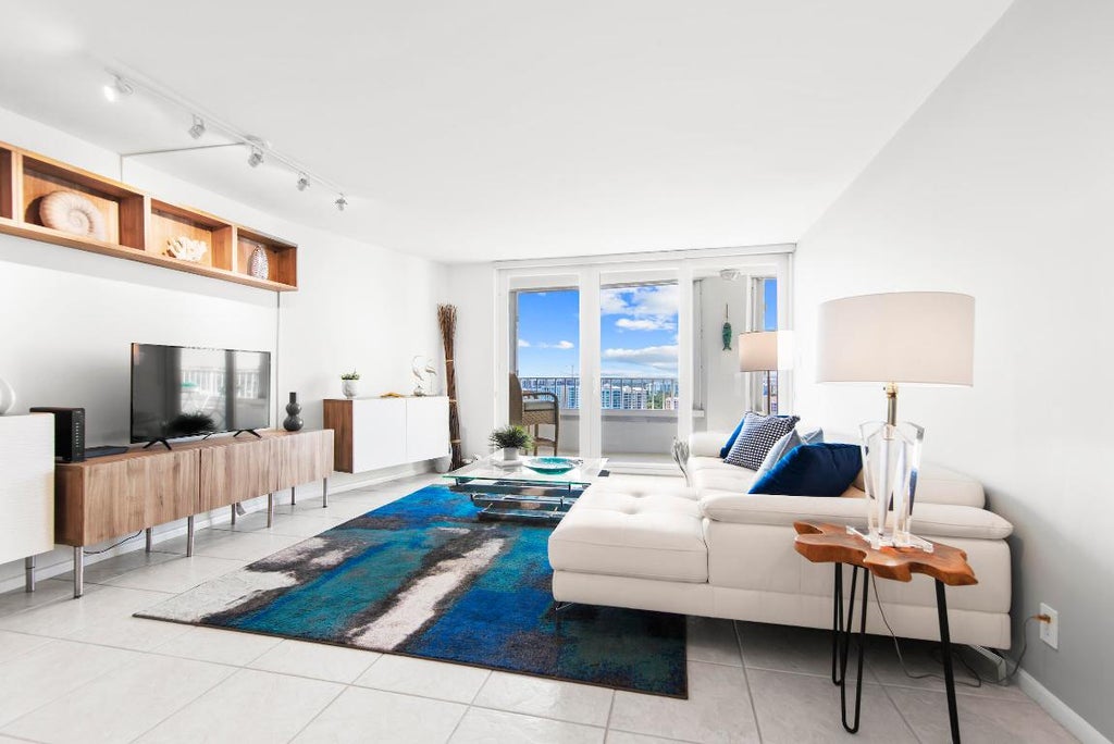 Photo of 500 S Ocean Boulevard #2009, Boca Raton, FL 33432 (MLS # R10990710)