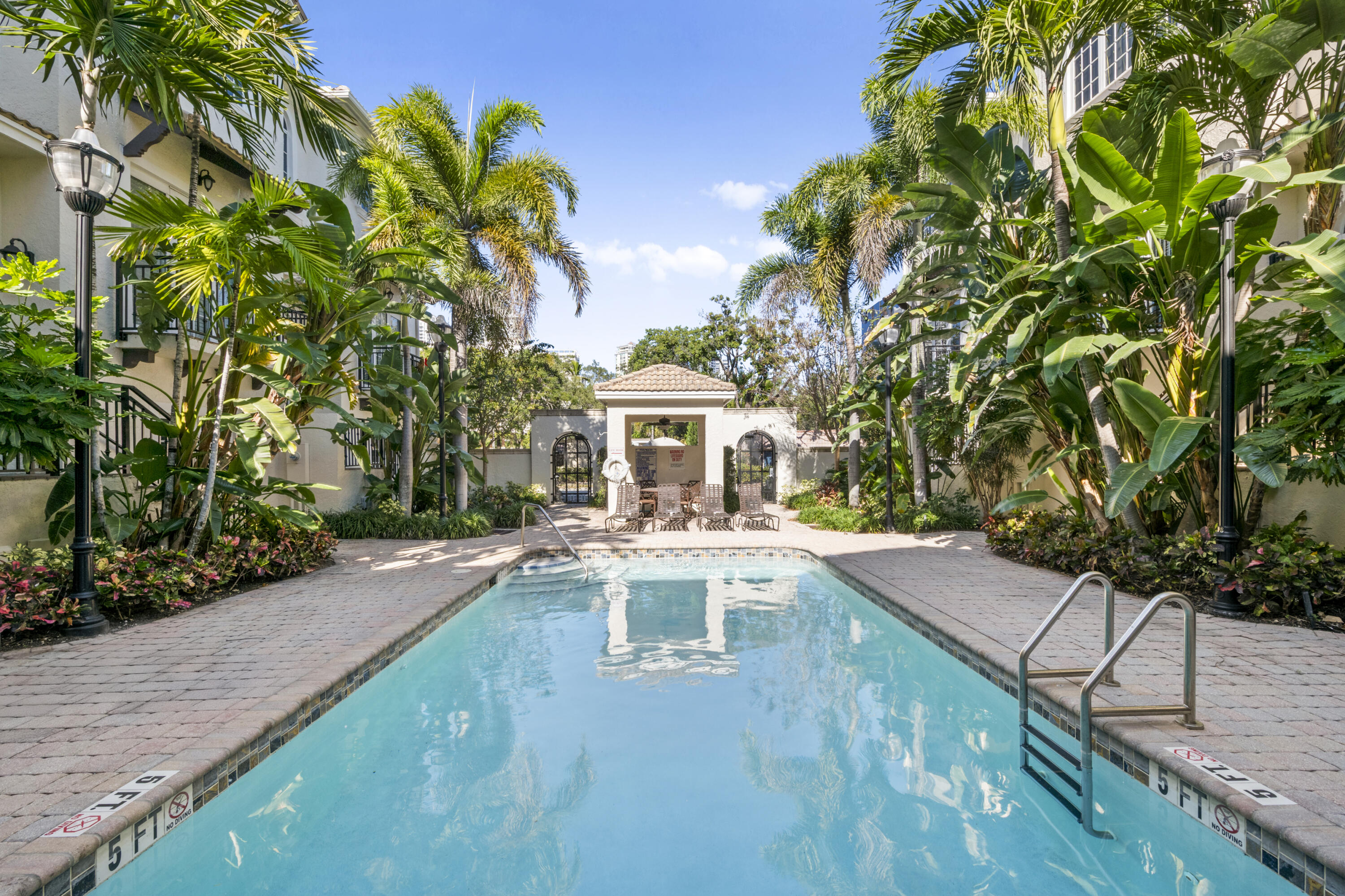 TRIO PLAT - Residential