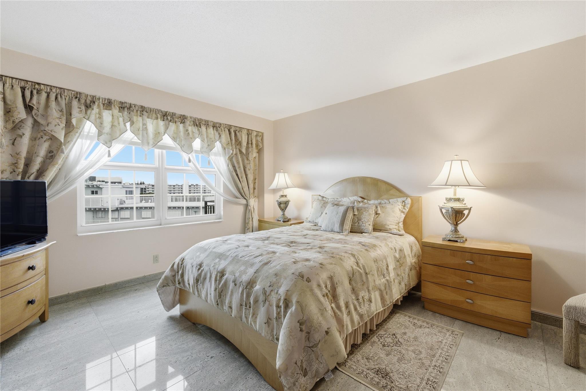 LA BONNE VIE CONDO - Residential