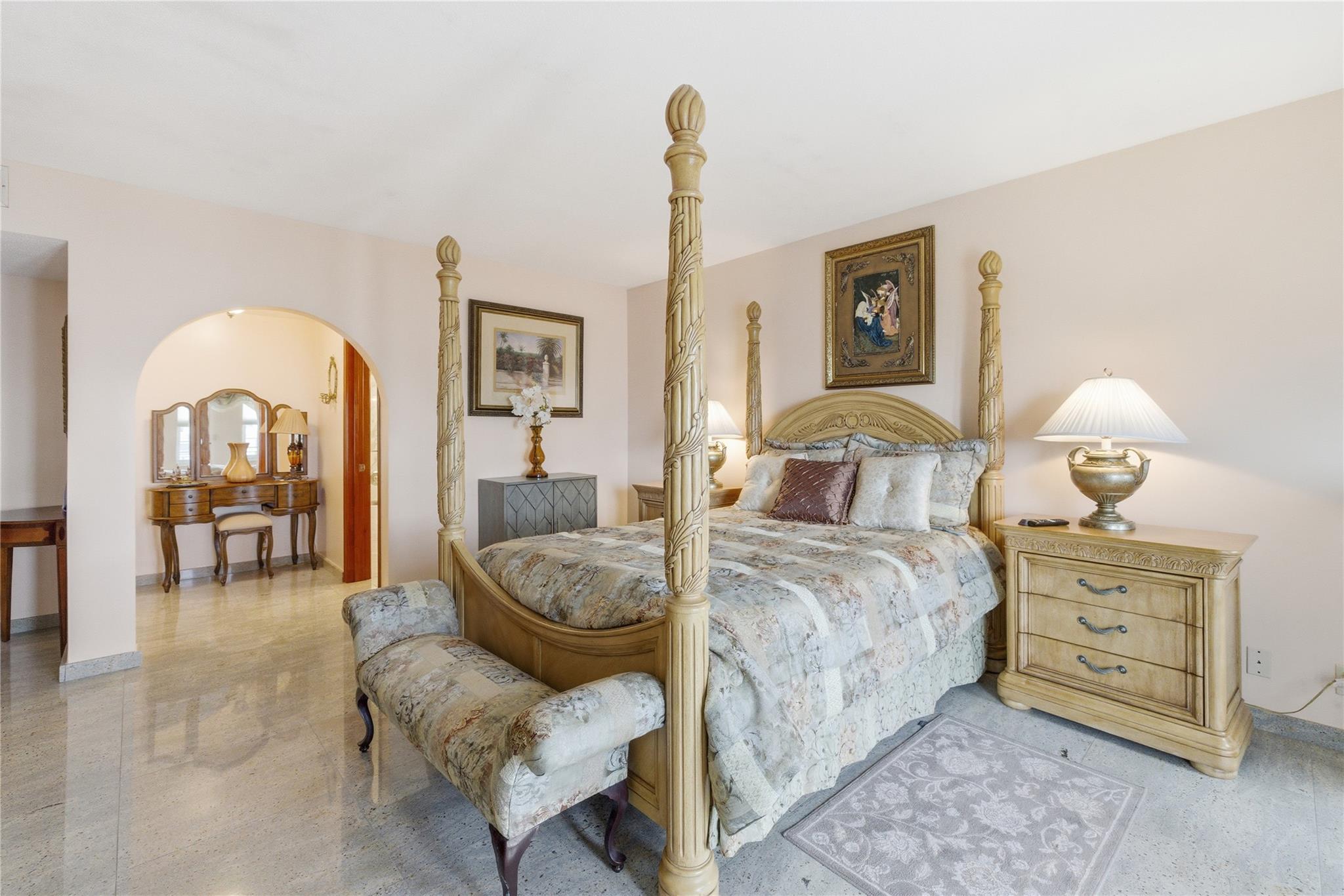 LA BONNE VIE CONDO - Residential