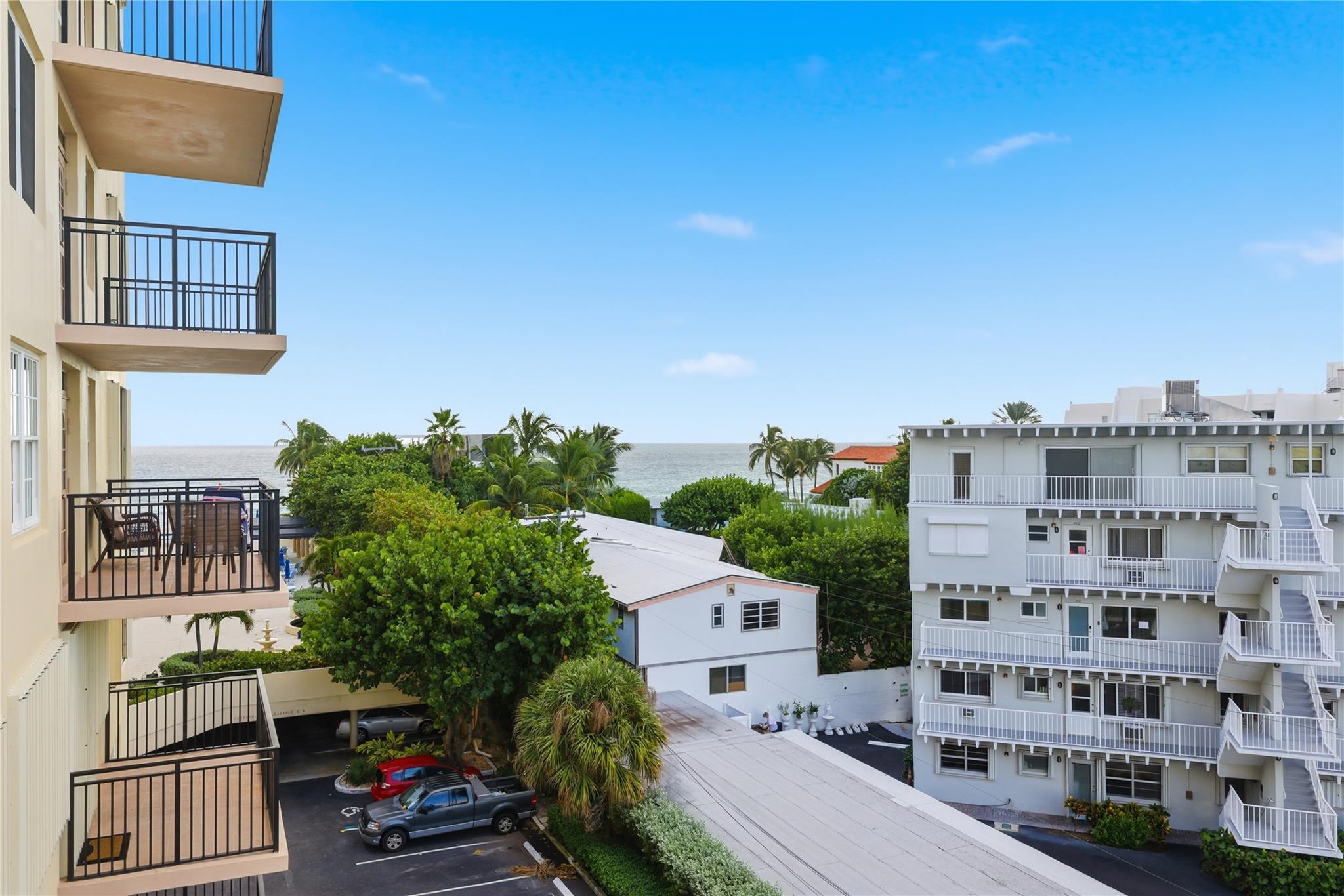 LA BONNE VIE CONDO - Residential