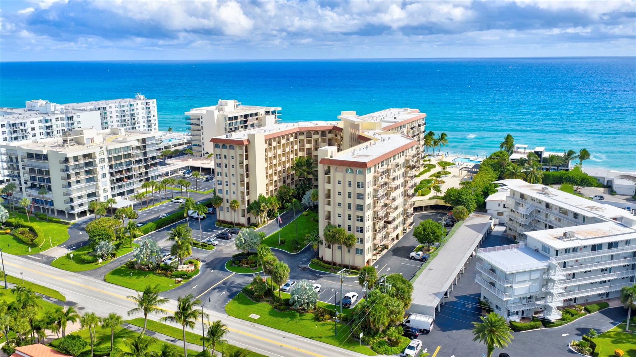 LA BONNE VIE CONDO - Residential