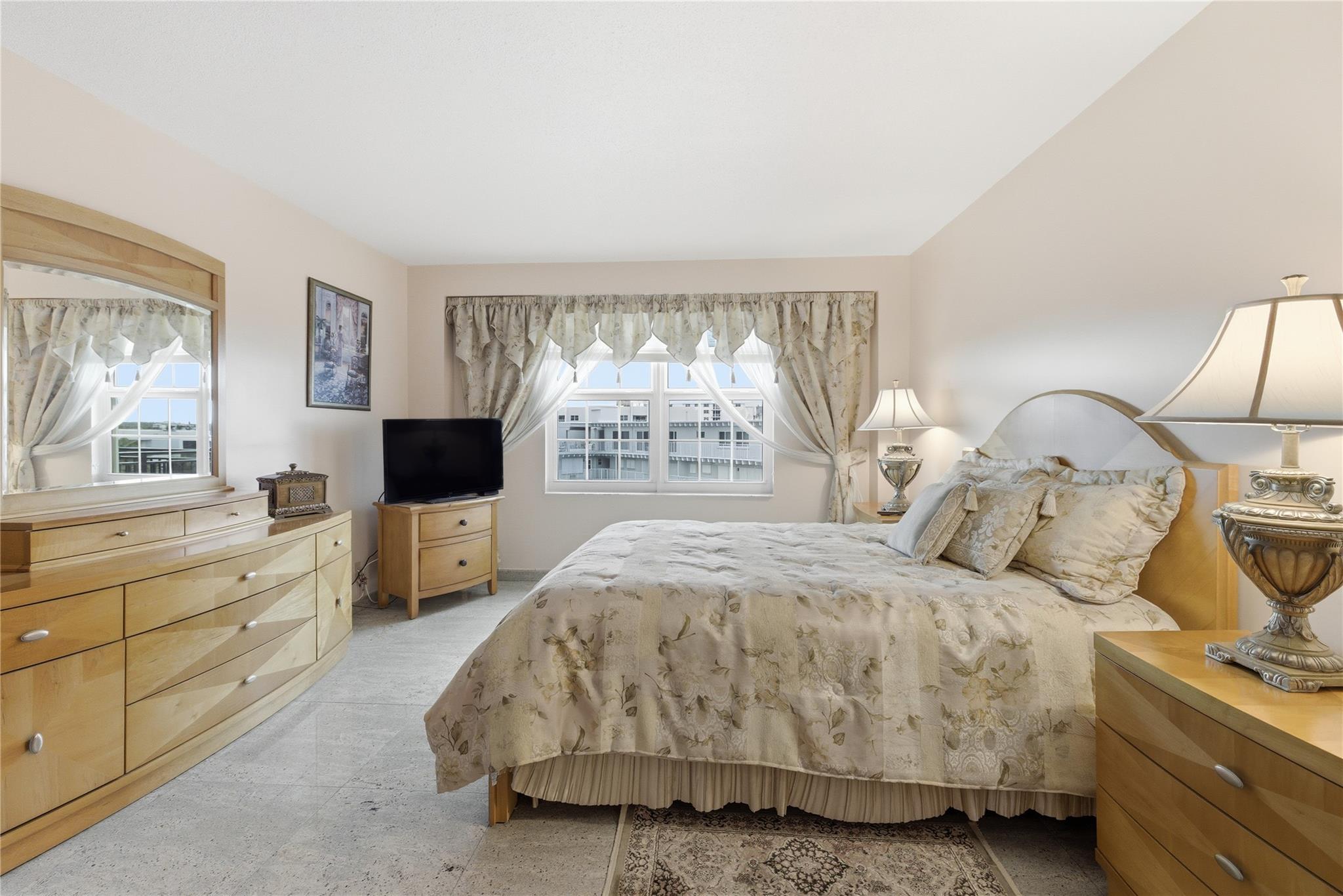 LA BONNE VIE CONDO - Residential