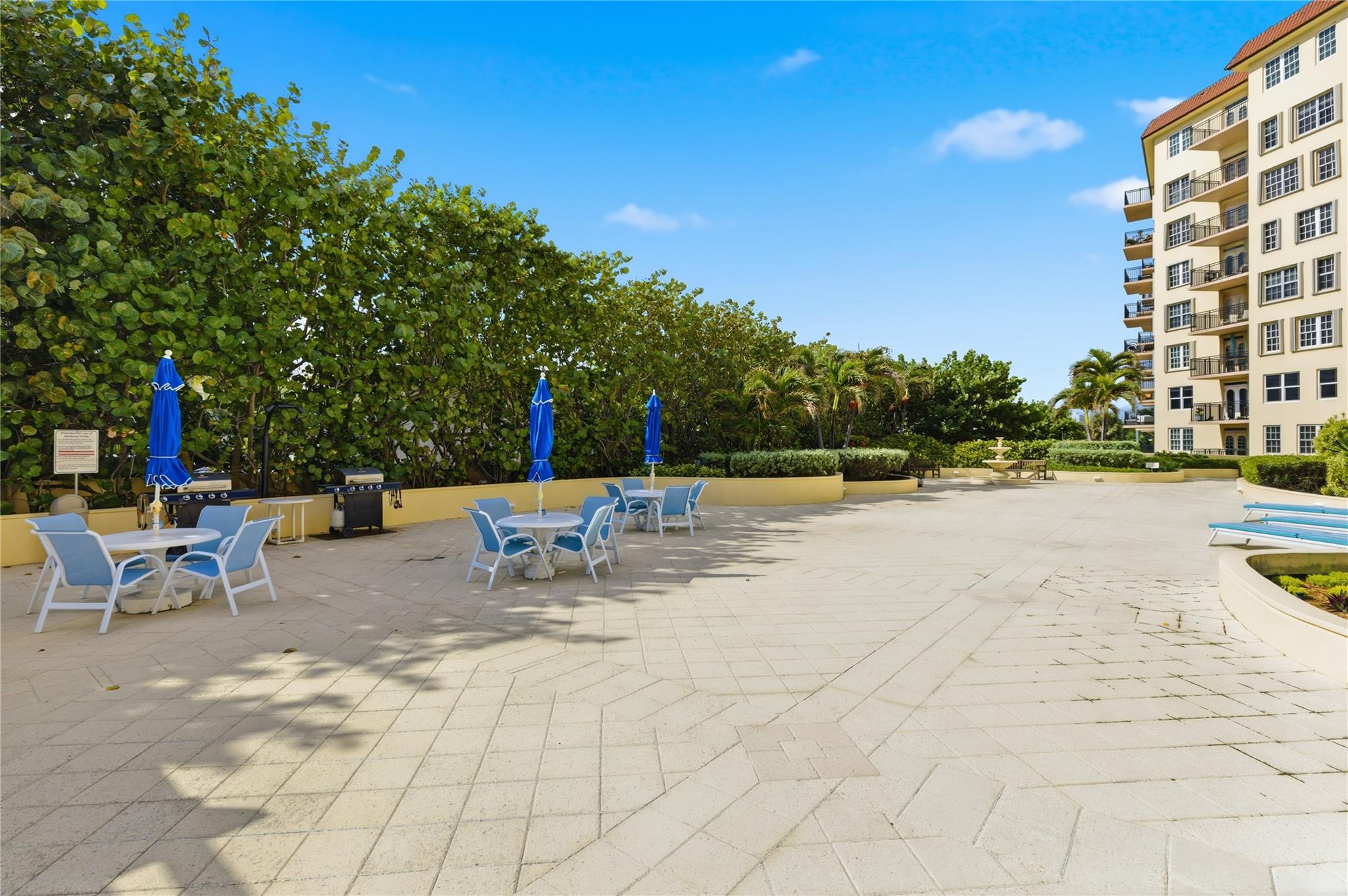 LA BONNE VIE CONDO - Residential