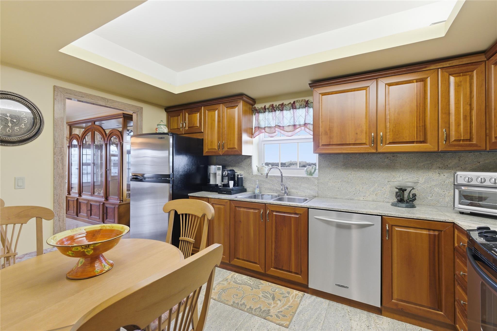 LA BONNE VIE CONDO - Residential