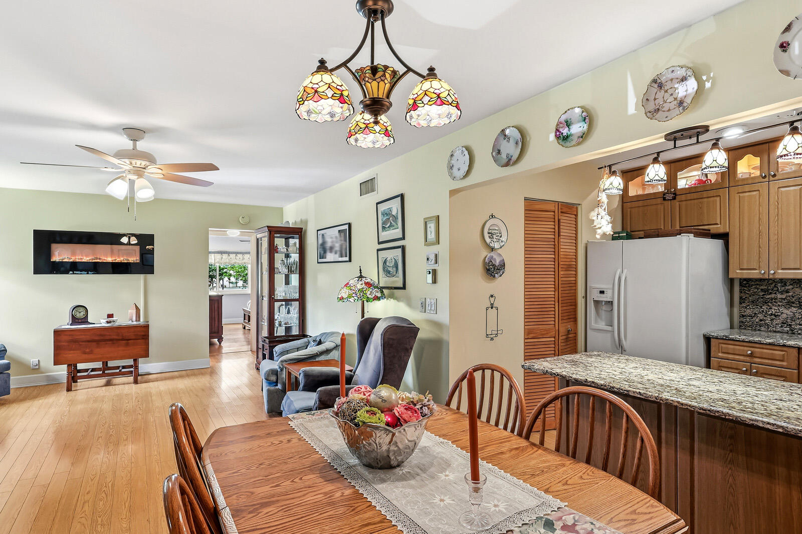 PINE RIDGE III CONDO - Residential