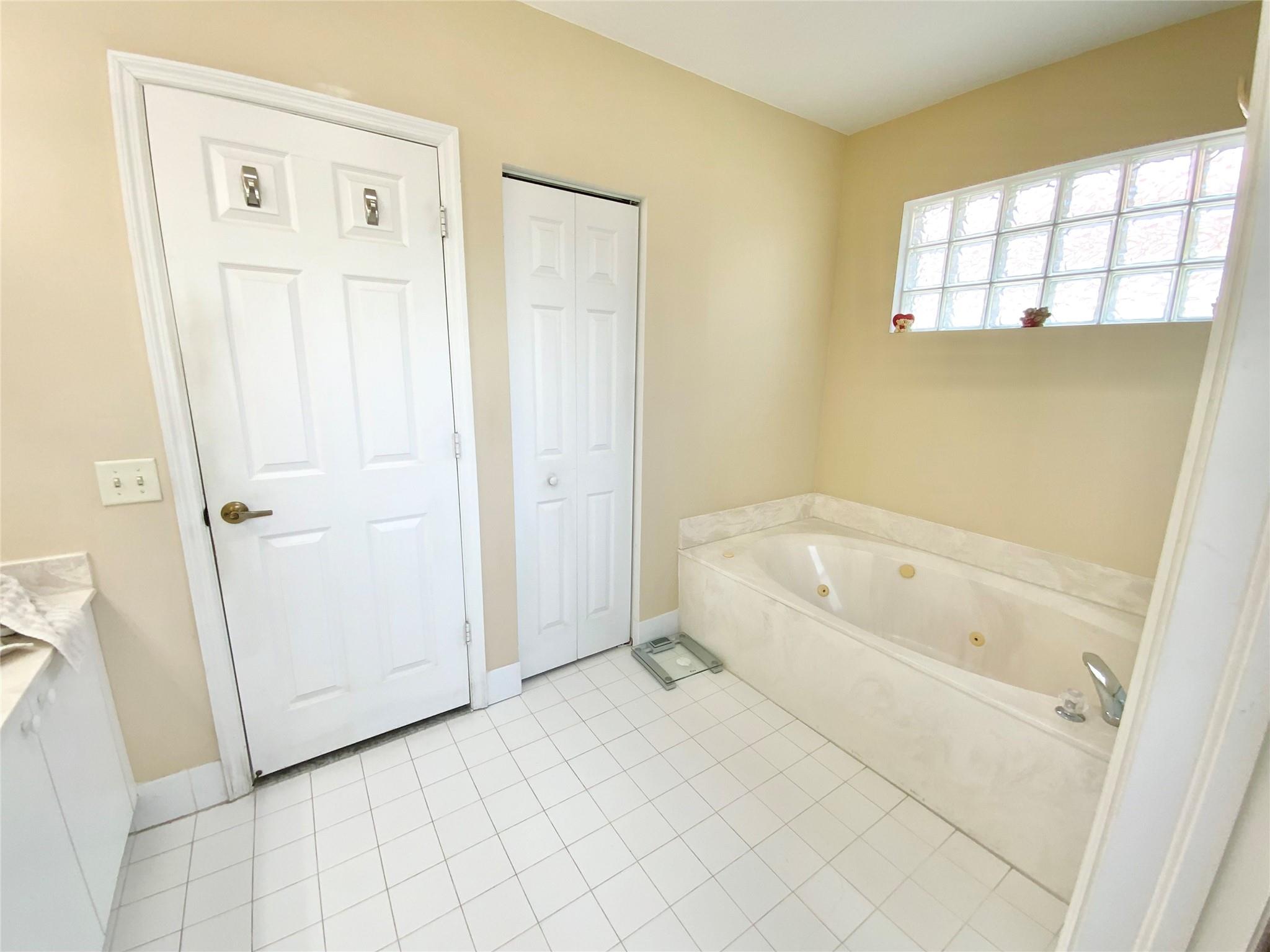 Country Club Village 110- - Residential