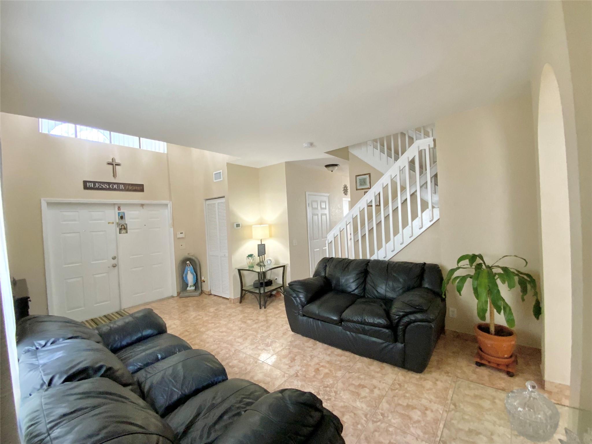 Country Club Village 110- - Residential