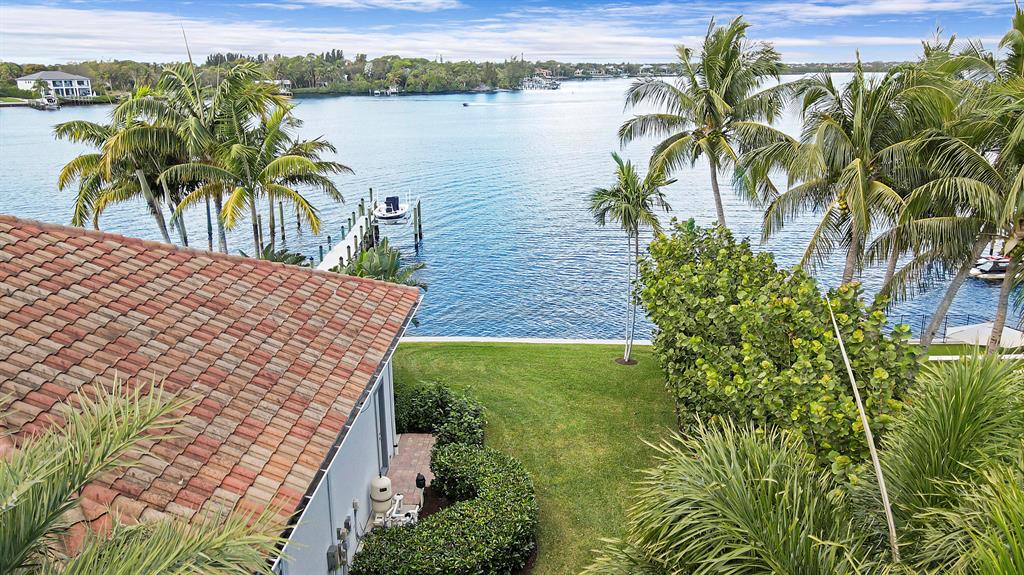 TEQUESTA COUNTRY CLUB - Residential