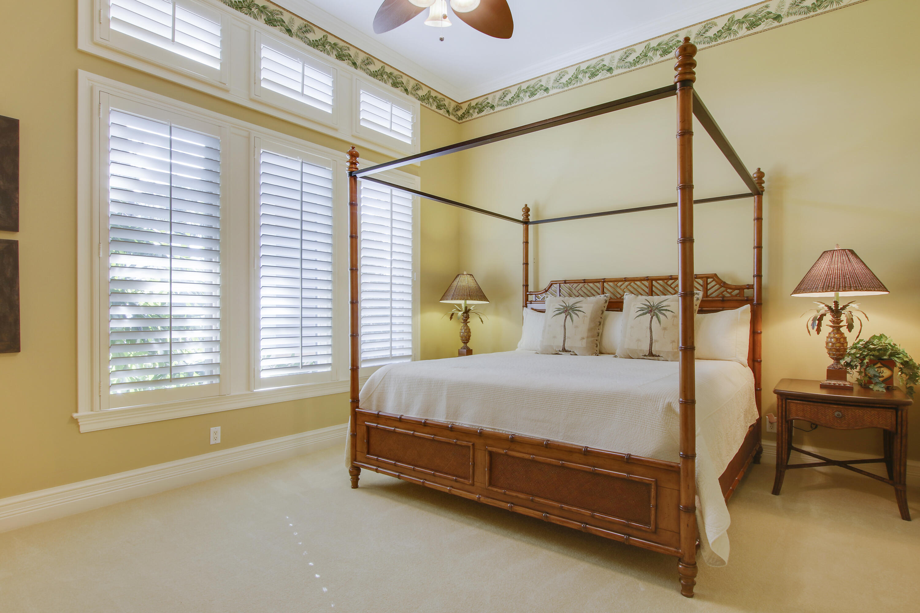 TEQUESTA COUNTRY CLUB - Residential