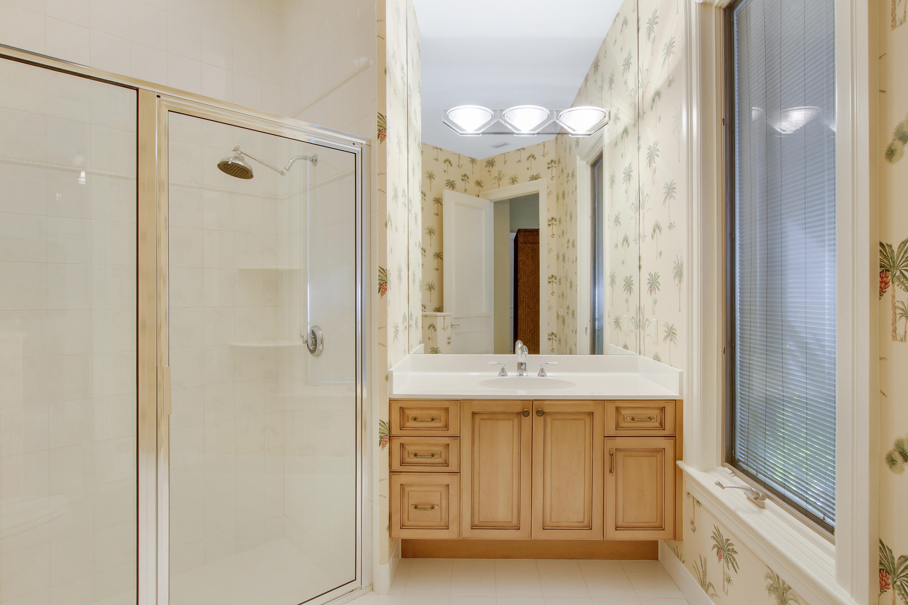 TEQUESTA COUNTRY CLUB - Residential