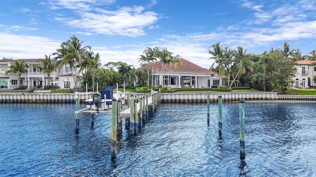 TEQUESTA COUNTRY CLUB - Residential