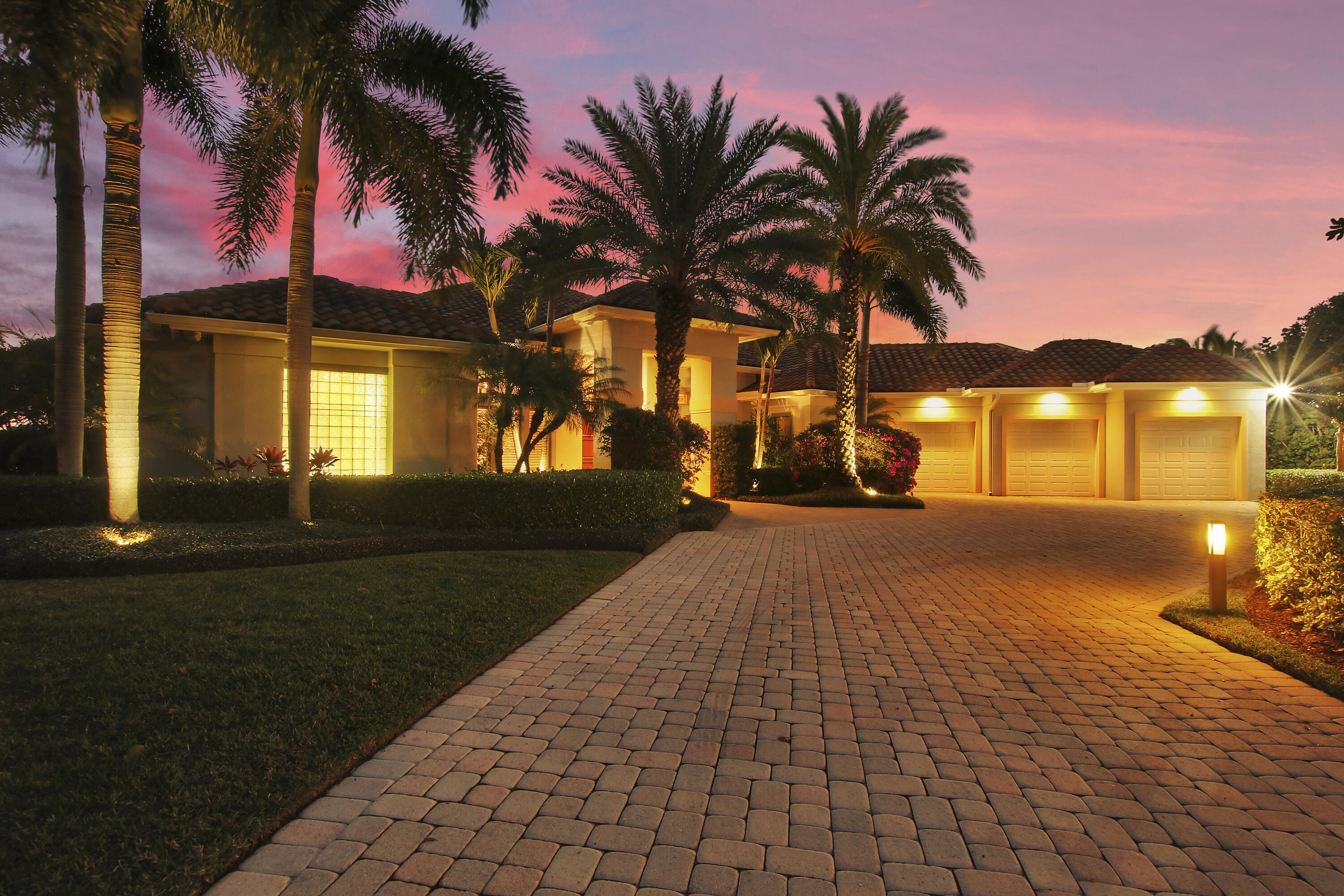 TEQUESTA COUNTRY CLUB - Residential