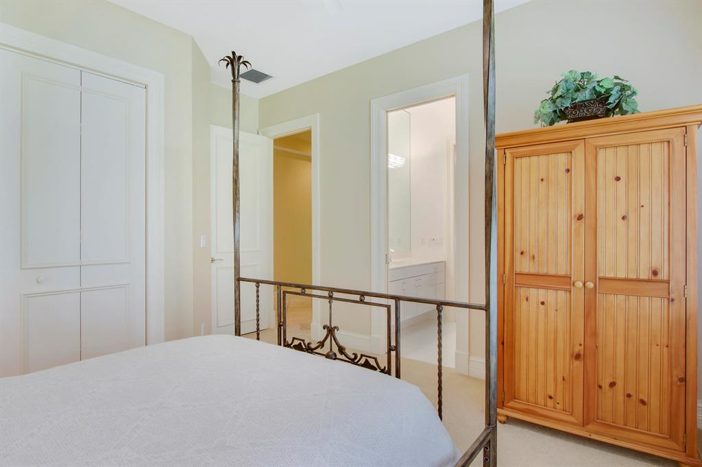 TEQUESTA COUNTRY CLUB - Residential