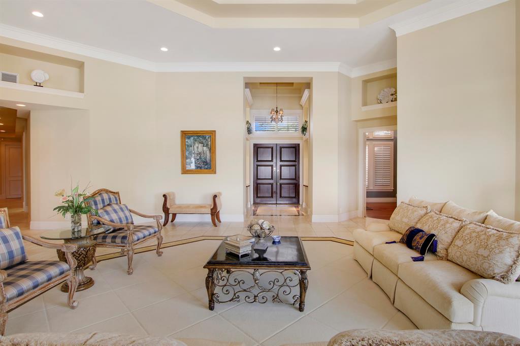 TEQUESTA COUNTRY CLUB - Residential