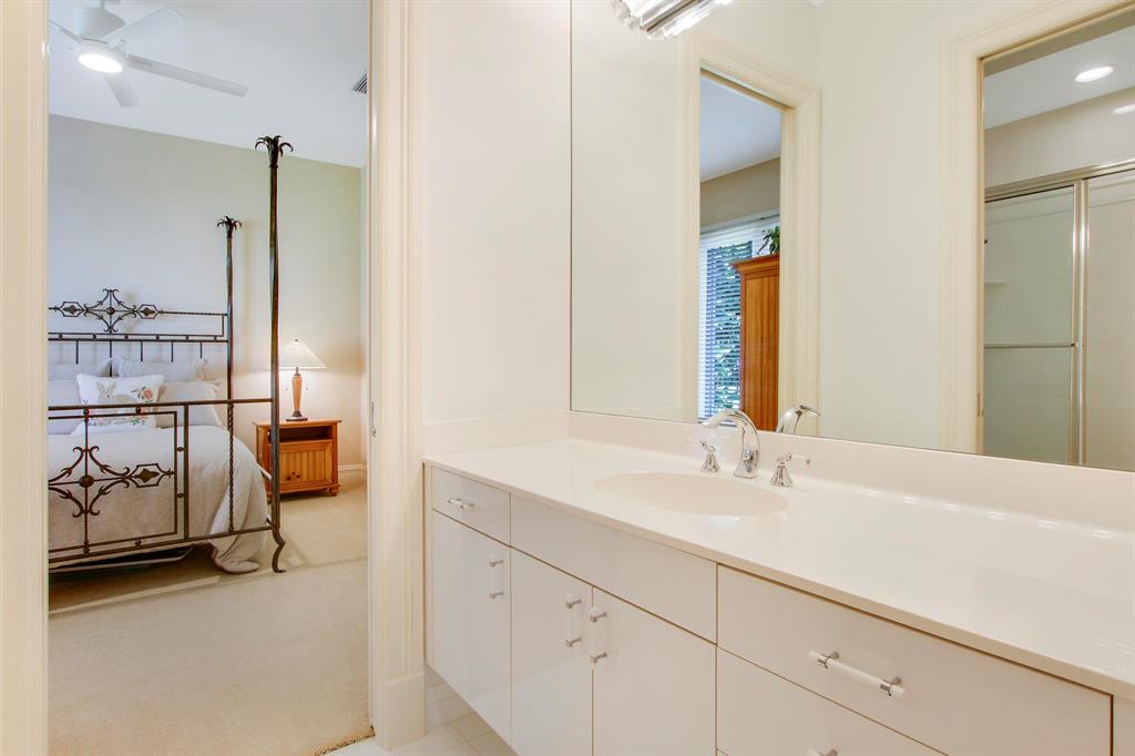 TEQUESTA COUNTRY CLUB - Residential